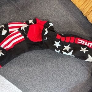 Men’s Blue and Red Stars and Stripes USA Patriotic Socks